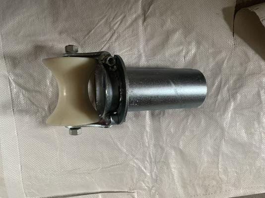 주문 Heavy-Duty Steel Bellmouth Cable Roller with 1 Year Warranty and 4.3kg Weight for Smooth Cable Installation online manufacture