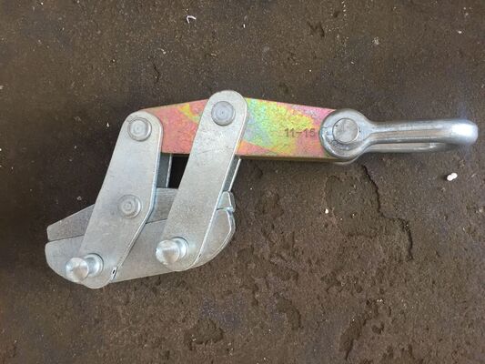 주문 50-200 KN 등급 부하와 내구성 스테인레스 스틸 구조로 11-15mm 반 트위스트 철선을 위한 중력 케이블 손잡이 online manufacture