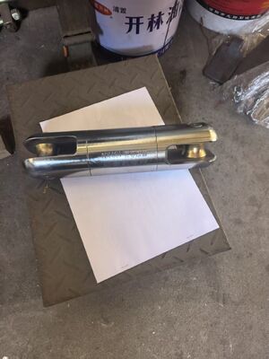 주문 고강도 합금강과 반구조 회전 설계의 무거운 8톤 회전 전선 로프 커넥터 online manufacture